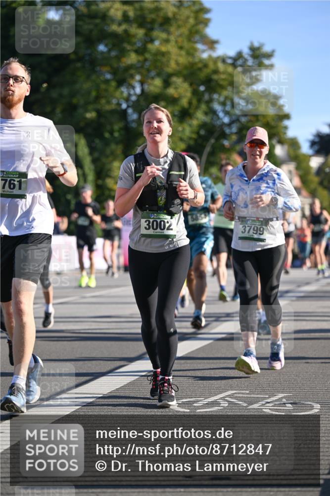 07.09.2025 - BARMER Alsterlauf Dr. Thomas Lammeyer http://msf.ph/oto/8712847 07.09.2025 09:43:16 Laufen 50, 36, 761, 3002, 5859, 3799 meine-sportfotos.de