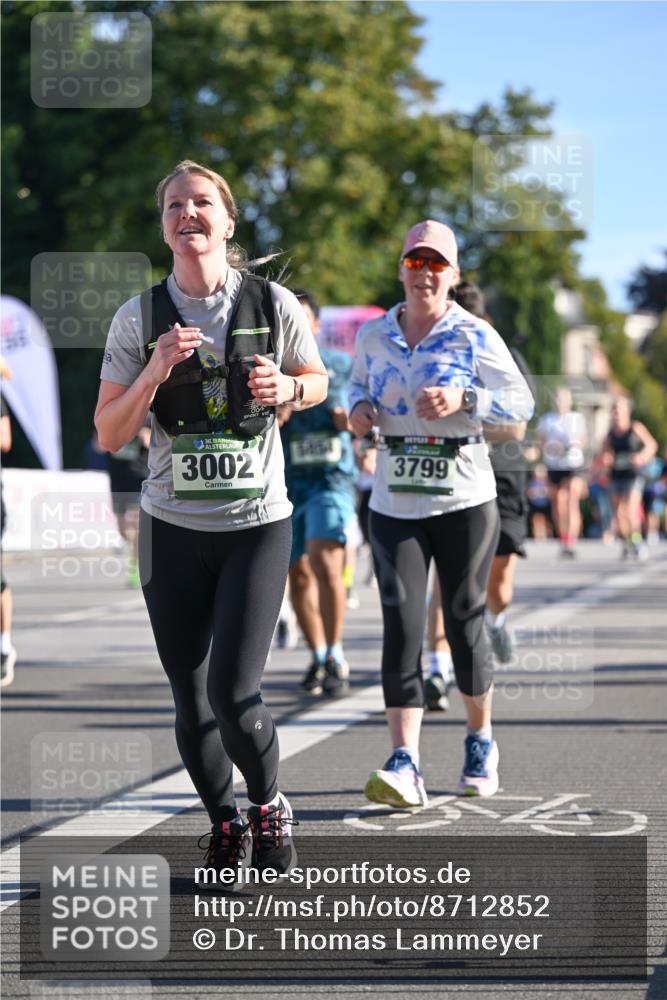 07.09.2025 - BARMER Alsterlauf Dr. Thomas Lammeyer http://msf.ph/oto/8712852 07.09.2025 09:43:17 Laufen 136, 1, 3002, 3799 meine-sportfotos.de