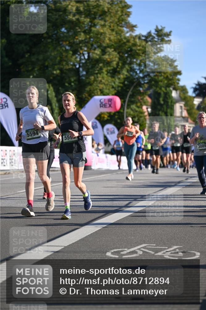 07.09.2025 - BARMER Alsterlauf Dr. Thomas Lammeyer http://msf.ph/oto/8712894 07.09.2025 09:43:24 Laufen 5594, 5555, 3089 meine-sportfotos.de