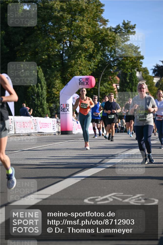 07.09.2025 - BARMER Alsterlauf Dr. Thomas Lammeyer http://msf.ph/oto/8712903 07.09.2025 09:43:25 Laufen 4124, 2469, 8106, 3089, 2994 meine-sportfotos.de