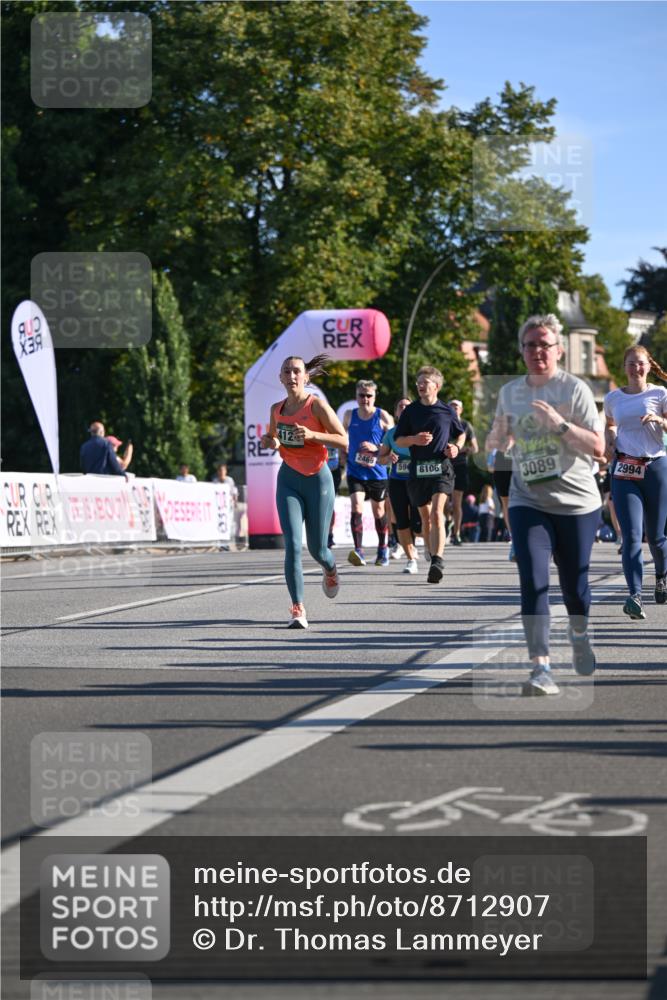 07.09.2025 - BARMER Alsterlauf Dr. Thomas Lammeyer http://msf.ph/oto/8712907 07.09.2025 09:43:26 Laufen 39, 2, 412, 2469, 59, 8106, 3089, 2994, 35 meine-sportfotos.de