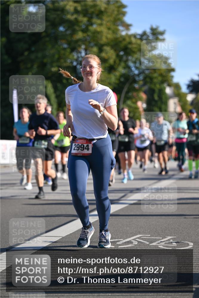 07.09.2025 - BARMER Alsterlauf Dr. Thomas Lammeyer http://msf.ph/oto/8712927 07.09.2025 09:43:29 Laufen 2994 meine-sportfotos.de