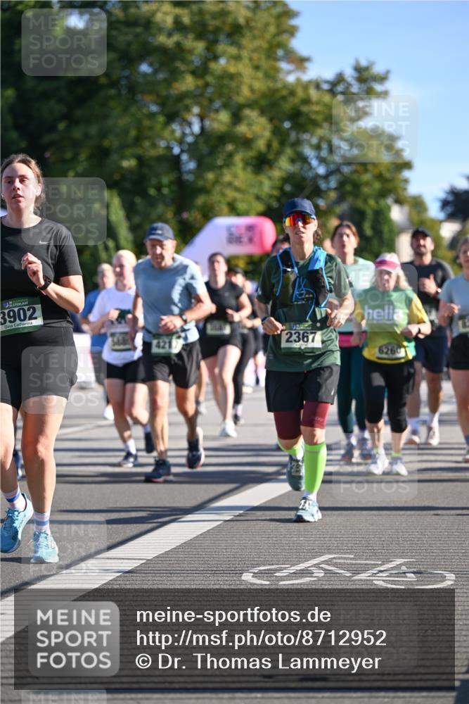 07.09.2025 - BARMER Alsterlauf Dr. Thomas Lammeyer http://msf.ph/oto/8712952 07.09.2025 09:43:33 Laufen 3902, 421, 2367, 6260 meine-sportfotos.de