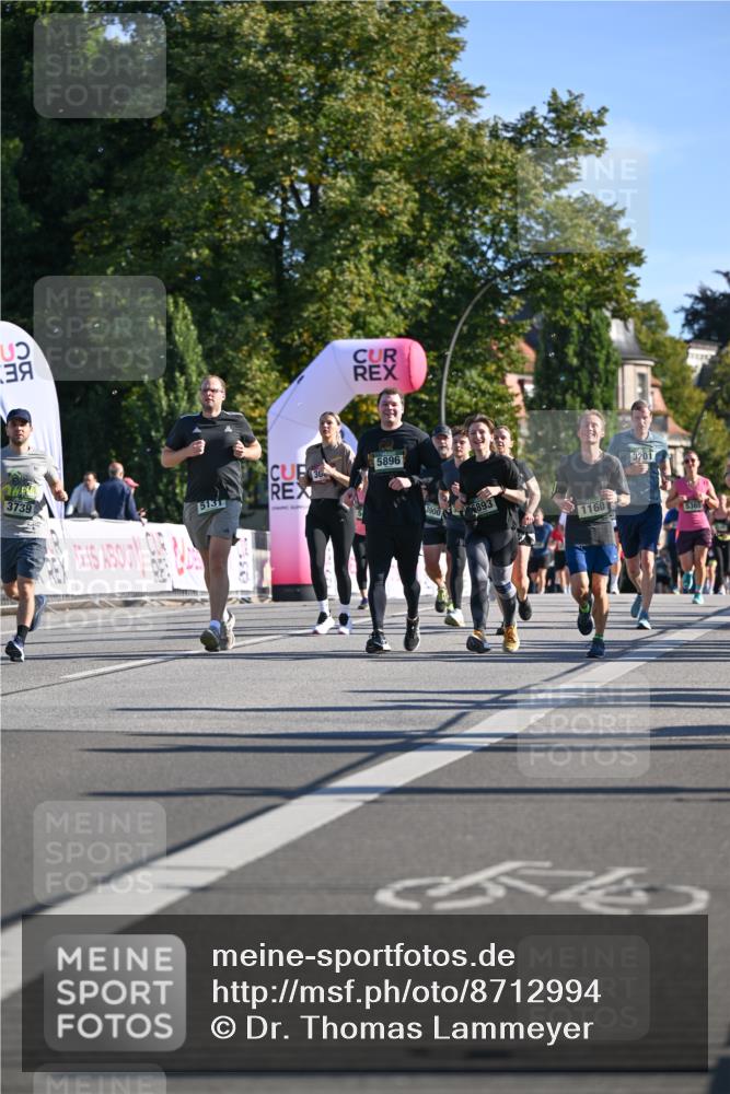 07.09.2025 - BARMER Alsterlauf Dr. Thomas Lammeyer http://msf.ph/oto/8712994 07.09.2025 09:43:41 Laufen 3739, 5896, 5131, 635, 3201, 3900, 1160, 5365 meine-sportfotos.de