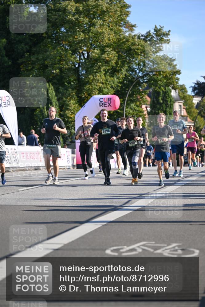 07.09.2025 - BARMER Alsterlauf Dr. Thomas Lammeyer http://msf.ph/oto/8712996 07.09.2025 09:43:41 Laufen 188, 5896, 5893, 3201, 5365 meine-sportfotos.de