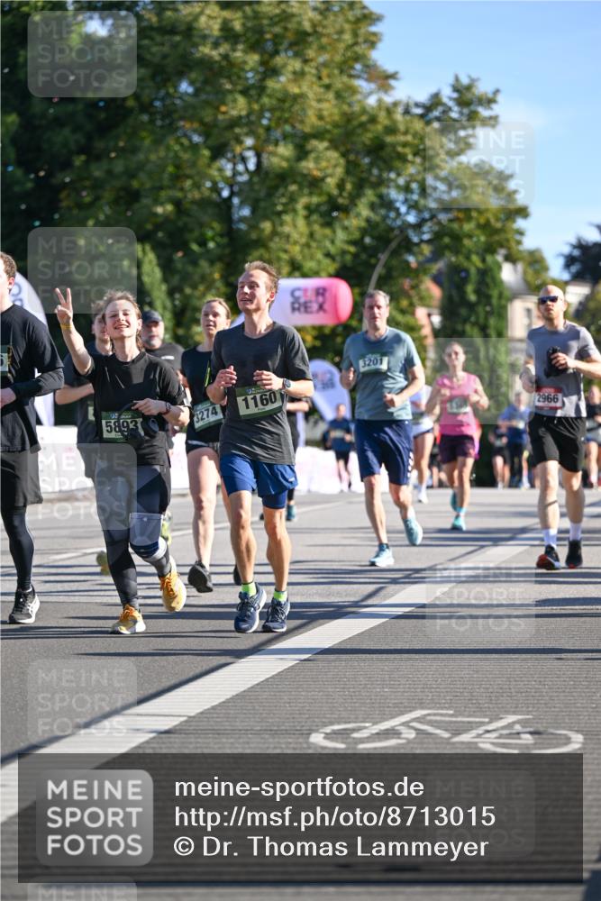 07.09.2025 - BARMER Alsterlauf Dr. Thomas Lammeyer http://msf.ph/oto/8713015 07.09.2025 09:43:45 Laufen 5893, 3274, 1160, 3201, 2966 meine-sportfotos.de