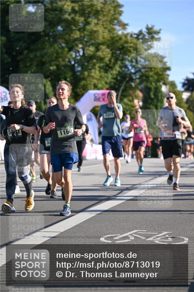 07.09.2025 - BARMER Alsterlauf Dr. Thomas Lammeyer http://msf.ph/oto/8713019 07.09.2025 09:43:45 Laufen 583, 32, 1160, 3201, 2966 meine-sportfotos.de
