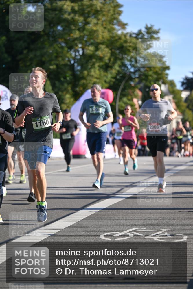 07.09.2025 - BARMER Alsterlauf Dr. Thomas Lammeyer http://msf.ph/oto/8713021 07.09.2025 09:43:46 Laufen 1160, 3201, 2966 meine-sportfotos.de