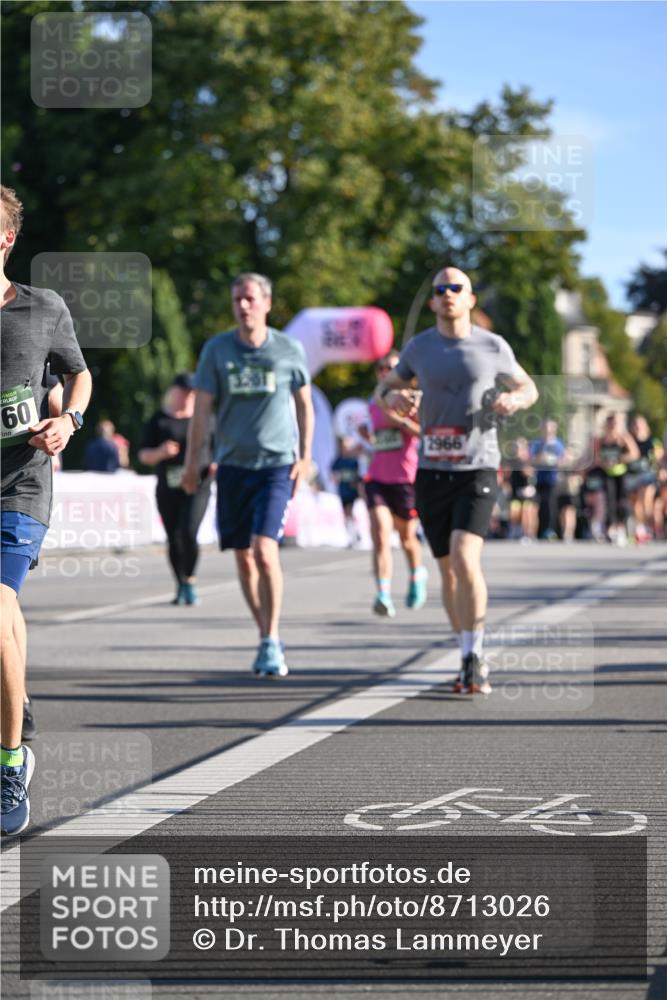 07.09.2025 - BARMER Alsterlauf Dr. Thomas Lammeyer http://msf.ph/oto/8713026 07.09.2025 09:43:46 Laufen 60, 2966 meine-sportfotos.de