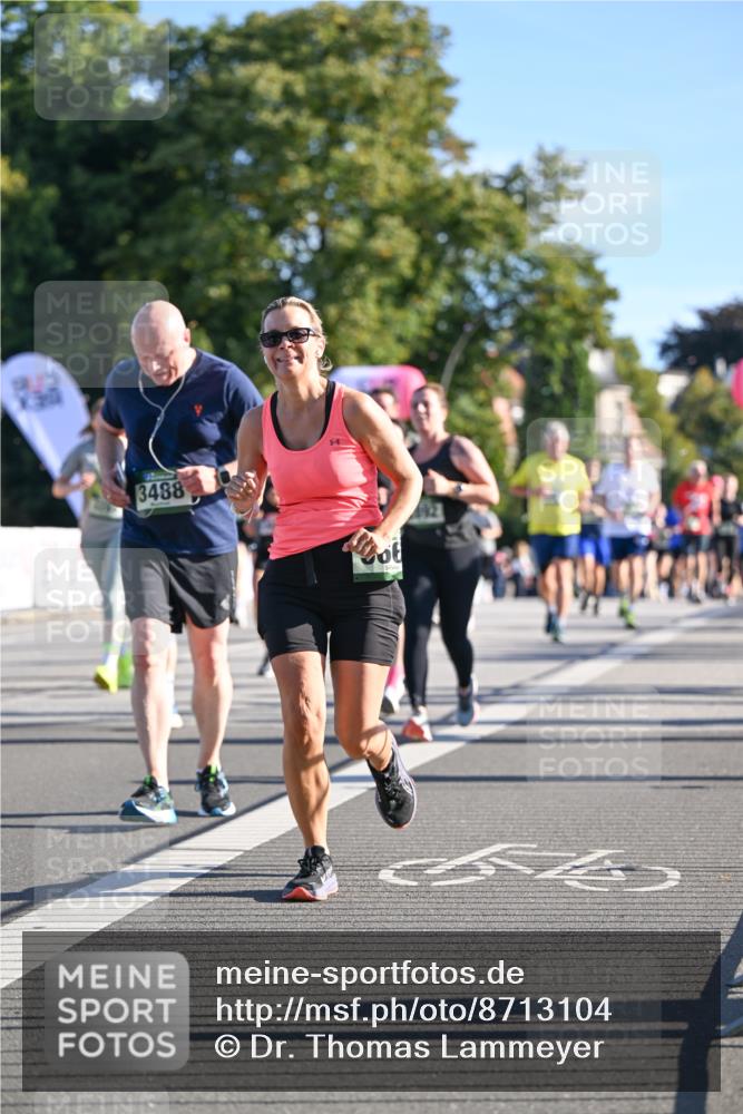07.09.2025 - BARMER Alsterlauf Dr. Thomas Lammeyer http://msf.ph/oto/8713104 07.09.2025 09:44:03 Laufen 3488 meine-sportfotos.de