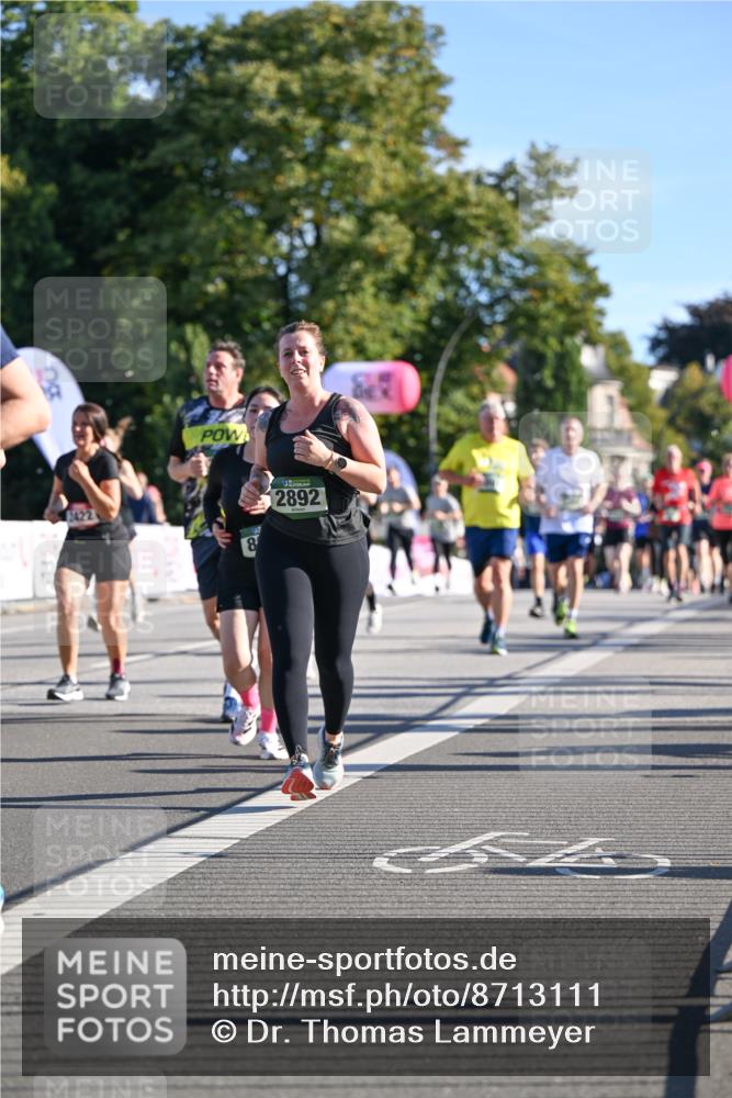 07.09.2025 - BARMER Alsterlauf Dr. Thomas Lammeyer http://msf.ph/oto/8713111 07.09.2025 09:44:05 Laufen 2422, 197, 8, 2892 meine-sportfotos.de