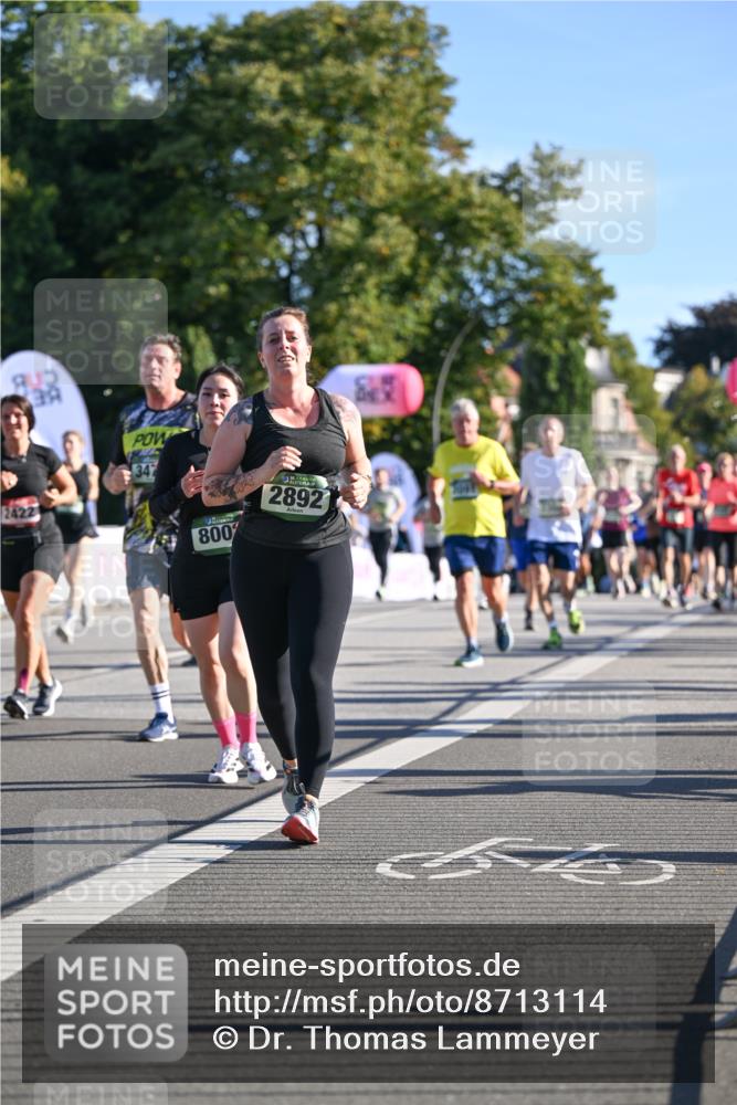 07.09.2025 - BARMER Alsterlauf Dr. Thomas Lammeyer http://msf.ph/oto/8713114 07.09.2025 09:44:05 Laufen 2422, 347, 800, 2892, 845 meine-sportfotos.de