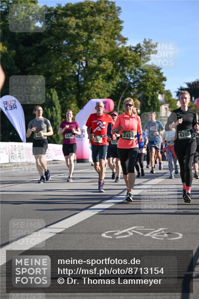 07.09.2025 - BARMER Alsterlauf Dr. Thomas Lammeyer http://msf.ph/oto/8713154 07.09.2025 09:44:12 Laufen 4449, 3205, 3236, 2489, 3725, 334, 4205 meine-sportfotos.de