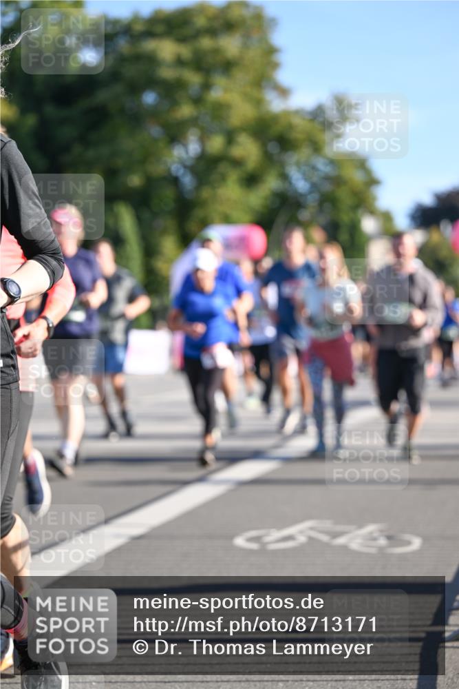 07.09.2025 - BARMER Alsterlauf Dr. Thomas Lammeyer http://msf.ph/oto/8713171 07.09.2025 09:44:15 Laufen  meine-sportfotos.de