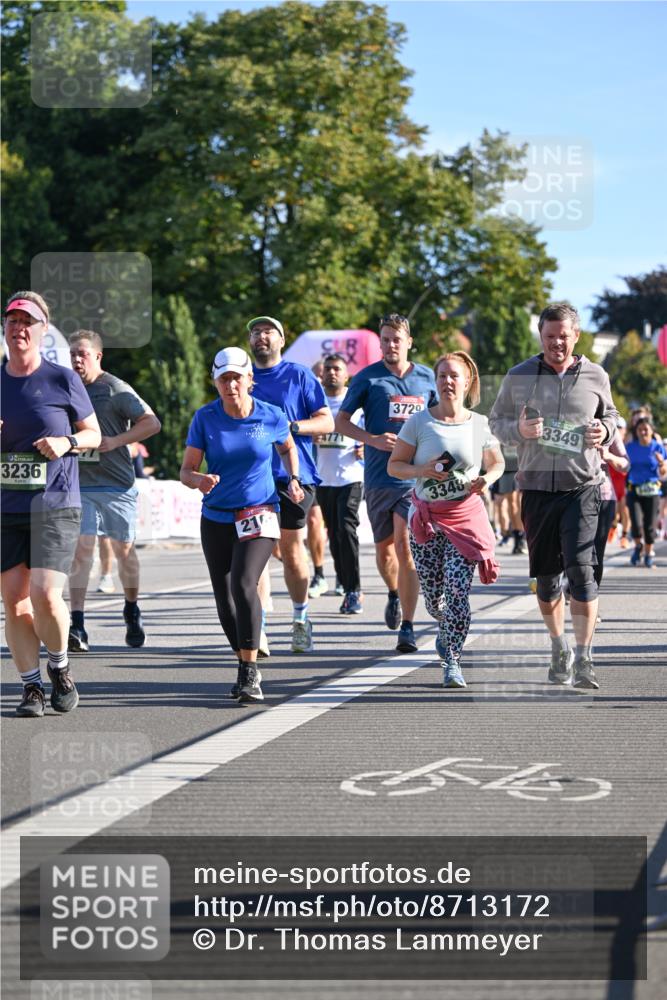 07.09.2025 - BARMER Alsterlauf Dr. Thomas Lammeyer http://msf.ph/oto/8713172 07.09.2025 09:44:15 Laufen 3236, 2510, 210, 4771, 3729, 3348, 3349 meine-sportfotos.de