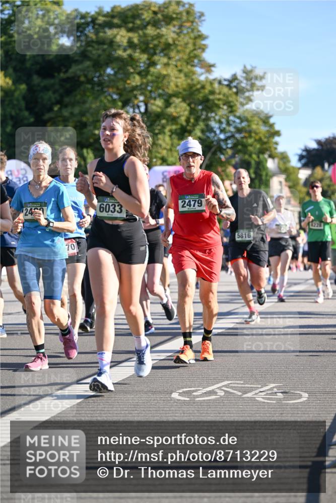 07.09.2025 - BARMER Alsterlauf Dr. Thomas Lammeyer http://msf.ph/oto/8713229 07.09.2025 09:44:24 Laufen 24, 6033, 2479, 70, 5816, 1228 meine-sportfotos.de