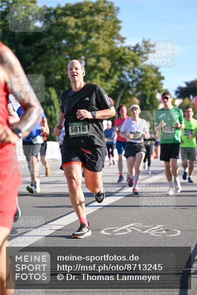 07.09.2025 - BARMER Alsterlauf Dr. Thomas Lammeyer http://msf.ph/oto/8713245 07.09.2025 09:44:26 Laufen 16, 5816, 1228 meine-sportfotos.de