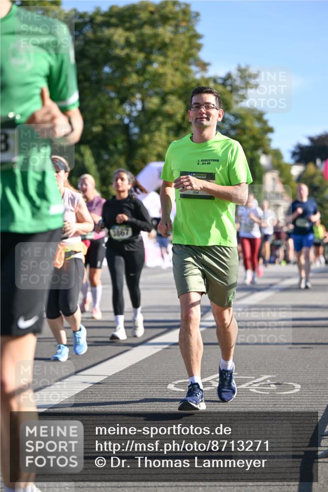 07.09.2025 - BARMER Alsterlauf Dr. Thomas Lammeyer http://msf.ph/oto/8713271 07.09.2025 09:44:30 Laufen 1867, 1, 9, 24, 25, 136 meine-sportfotos.de