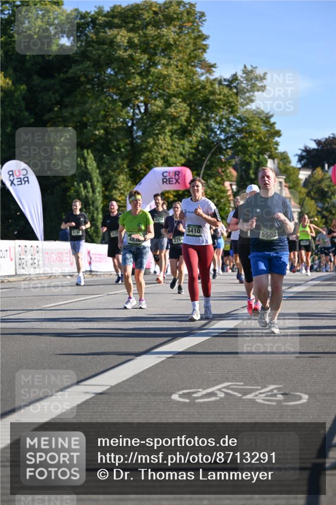 07.09.2025 - BARMER Alsterlauf Dr. Thomas Lammeyer http://msf.ph/oto/8713291 07.09.2025 09:44:33 Laufen 4836, 5519, 2754, 5410, 5502 meine-sportfotos.de