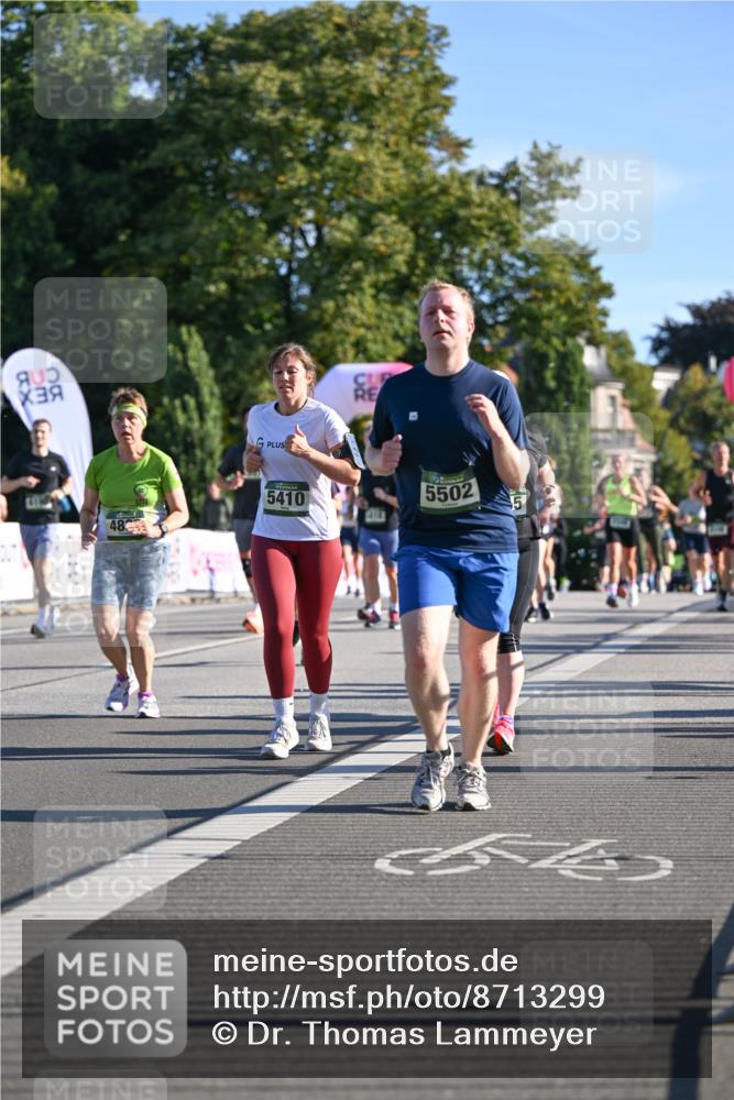 07.09.2025 - BARMER Alsterlauf Dr. Thomas Lammeyer http://msf.ph/oto/8713299 07.09.2025 09:44:35 Laufen 48, 5410, 5502, 5 meine-sportfotos.de