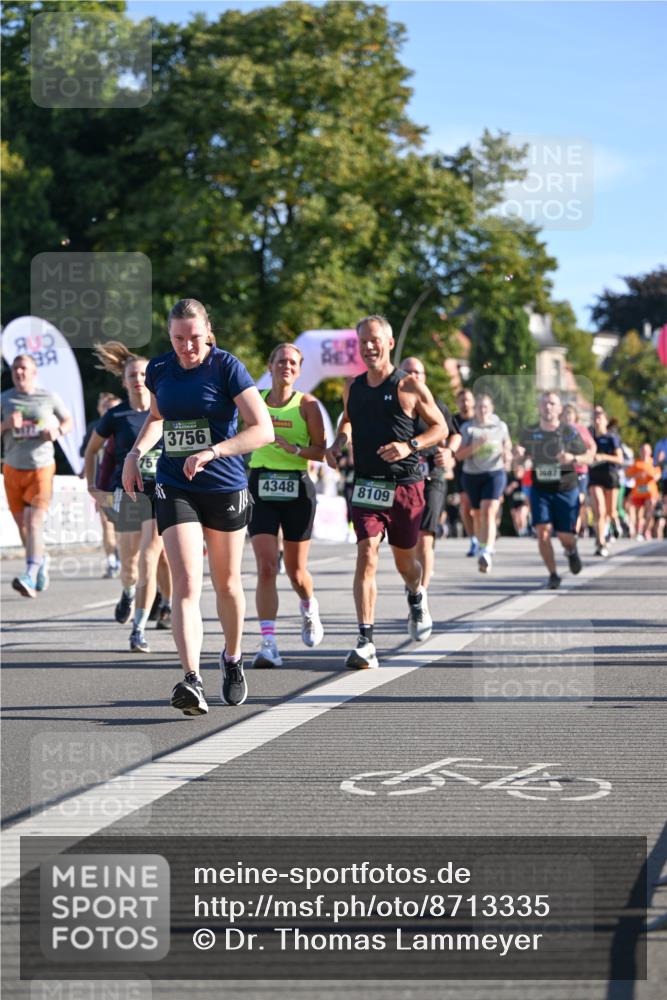 07.09.2025 - BARMER Alsterlauf Dr. Thomas Lammeyer http://msf.ph/oto/8713335 07.09.2025 09:44:41 Laufen 3756, 4348, 8109 meine-sportfotos.de