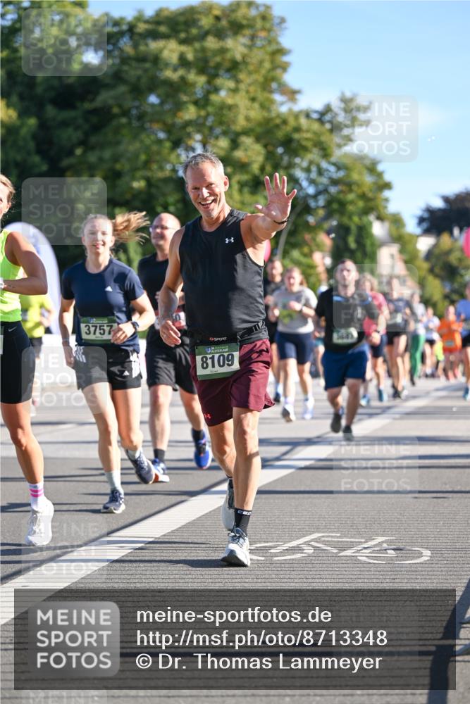 07.09.2025 - BARMER Alsterlauf Dr. Thomas Lammeyer http://msf.ph/oto/8713348 07.09.2025 09:44:43 Laufen 3757, 8109 meine-sportfotos.de