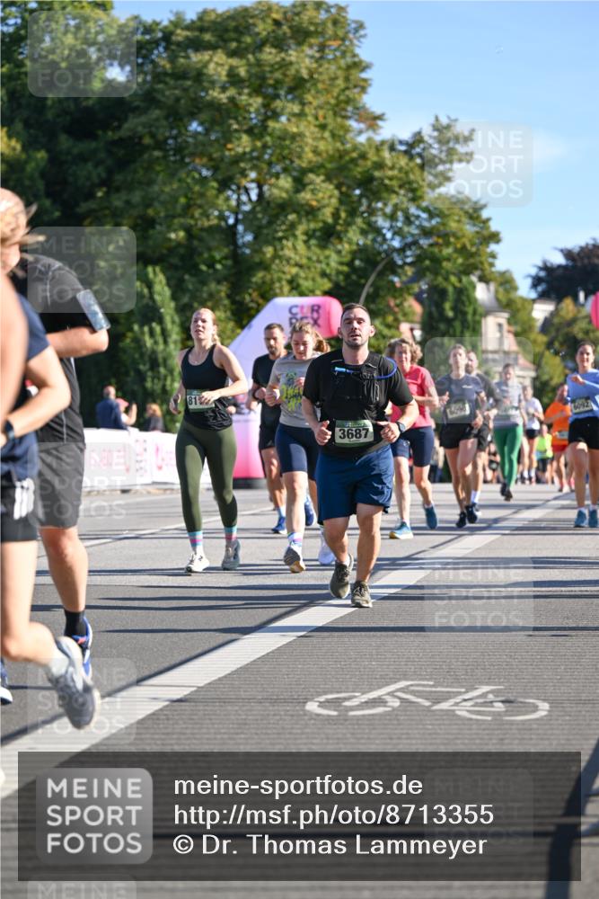 07.09.2025 - BARMER Alsterlauf Dr. Thomas Lammeyer http://msf.ph/oto/8713355 07.09.2025 09:44:44 Laufen 81, 3687, 6090, 6092 meine-sportfotos.de