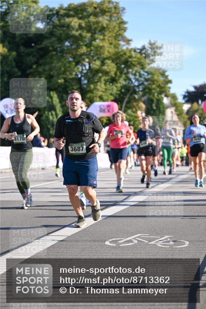 07.09.2025 - BARMER Alsterlauf Dr. Thomas Lammeyer http://msf.ph/oto/8713362 07.09.2025 09:44:45 Laufen 8170, 3687, 6062 meine-sportfotos.de