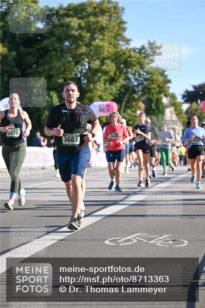 07.09.2025 - BARMER Alsterlauf Dr. Thomas Lammeyer http://msf.ph/oto/8713363 07.09.2025 09:44:46 Laufen 170, 3687, 6042 meine-sportfotos.de