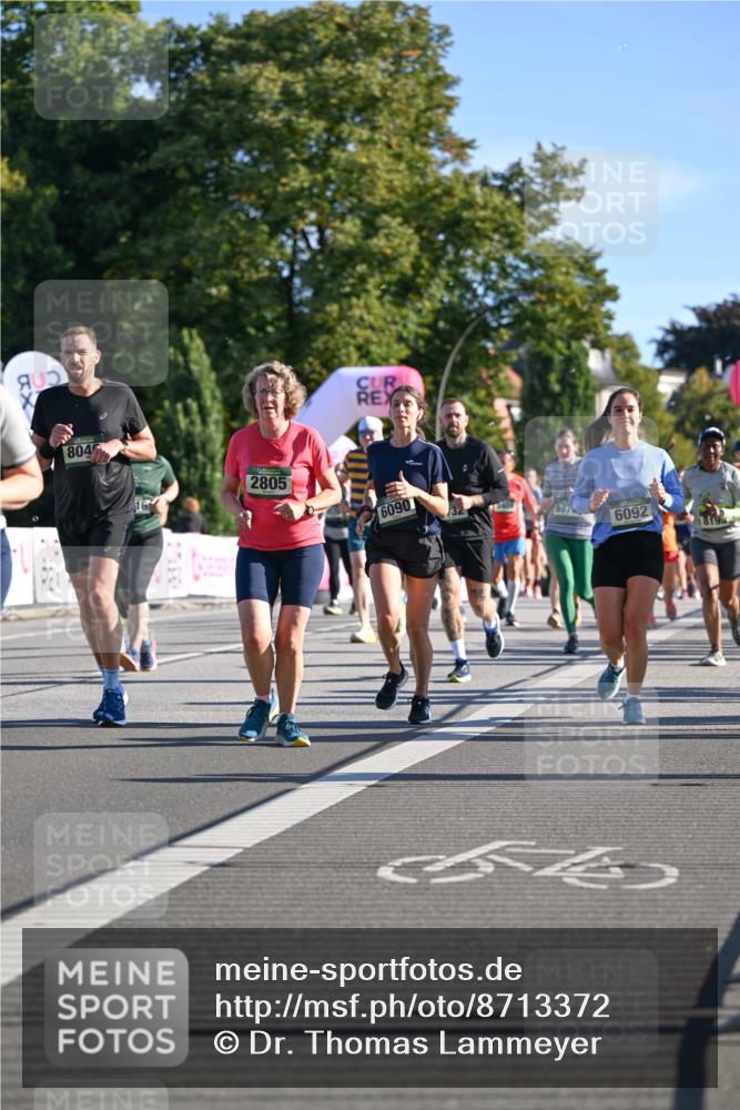 07.09.2025 - BARMER Alsterlauf Dr. Thomas Lammeyer http://msf.ph/oto/8713372 07.09.2025 09:44:47 Laufen 804, 2805, 6090, 6092, 8198 meine-sportfotos.de