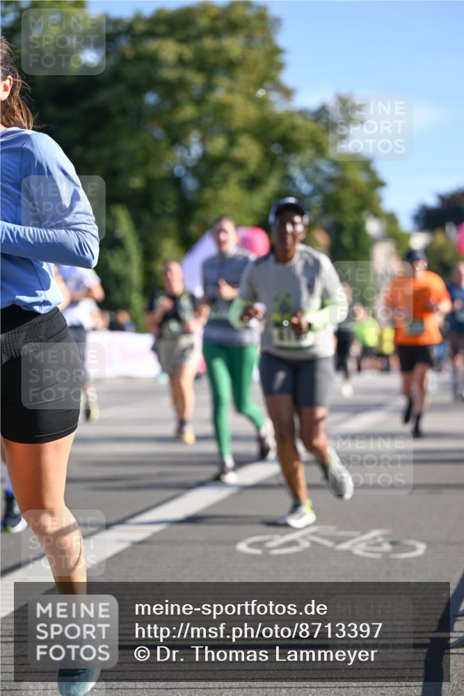 07.09.2025 - BARMER Alsterlauf Dr. Thomas Lammeyer http://msf.ph/oto/8713397 07.09.2025 09:44:51 Laufen  meine-sportfotos.de