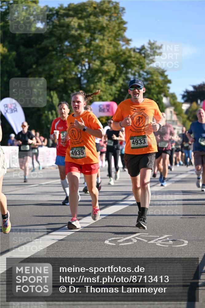 07.09.2025 - BARMER Alsterlauf Dr. Thomas Lammeyer http://msf.ph/oto/8713413 07.09.2025 09:44:53 Laufen 7941, 4935, 4933, 2247 meine-sportfotos.de