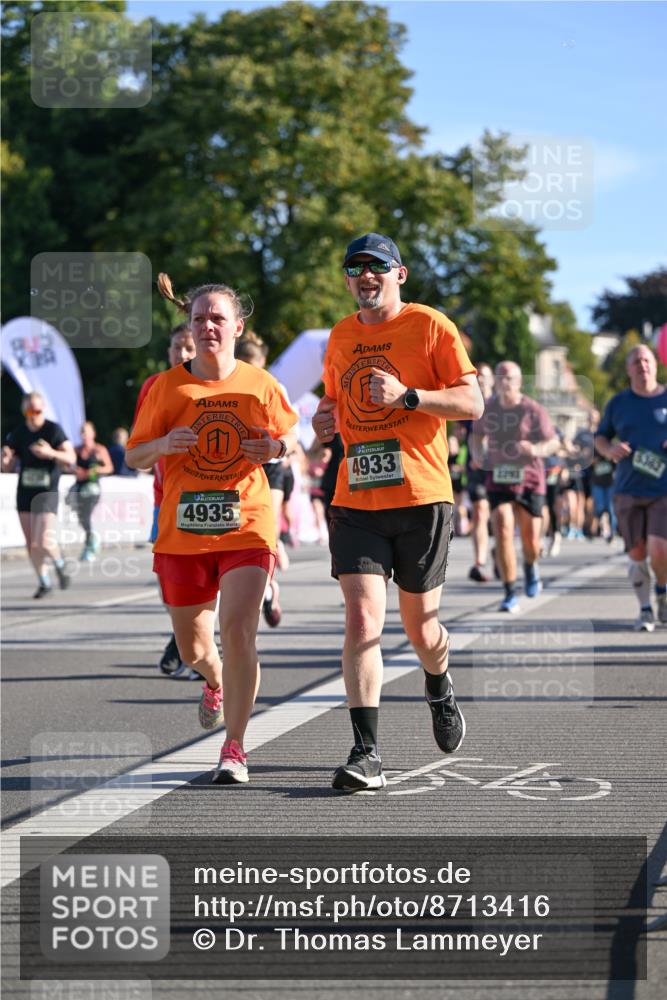 07.09.2025 - BARMER Alsterlauf Dr. Thomas Lammeyer http://msf.ph/oto/8713416 07.09.2025 09:44:54 Laufen 4935, 4933, 5362 meine-sportfotos.de