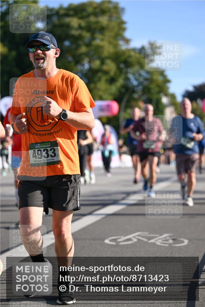 07.09.2025 - BARMER Alsterlauf Dr. Thomas Lammeyer http://msf.ph/oto/8713423 07.09.2025 09:44:55 Laufen 36, 4933 meine-sportfotos.de