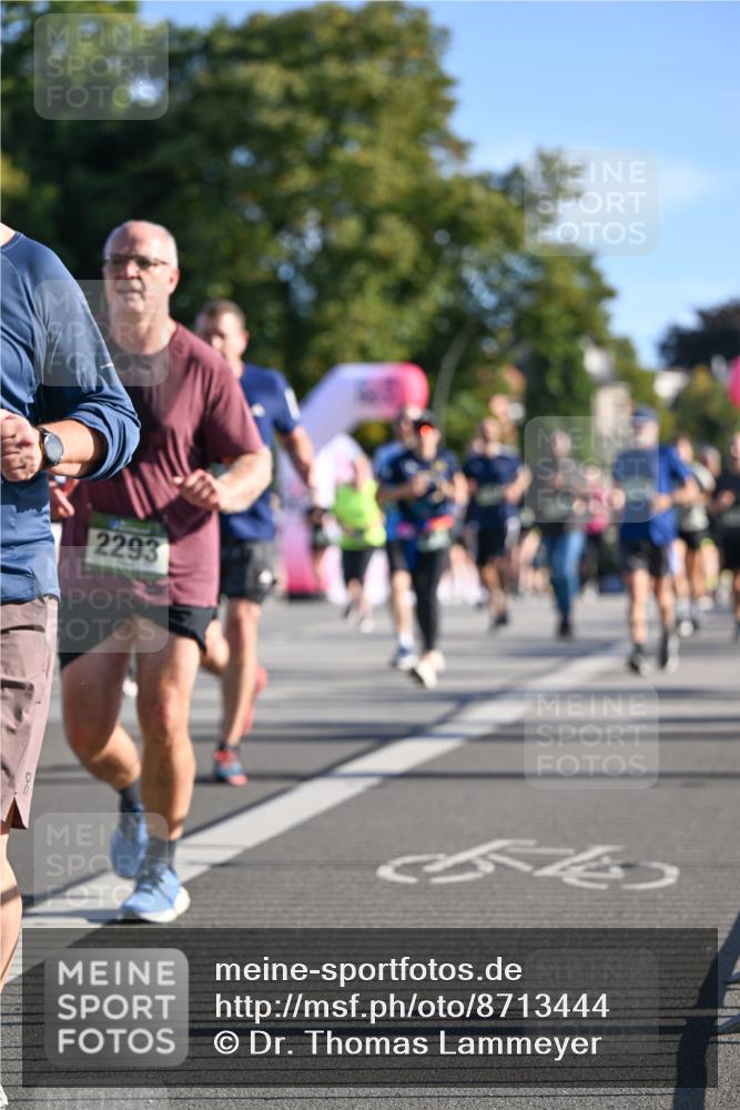 07.09.2025 - BARMER Alsterlauf Dr. Thomas Lammeyer http://msf.ph/oto/8713444 07.09.2025 09:44:58 Laufen 2293 meine-sportfotos.de