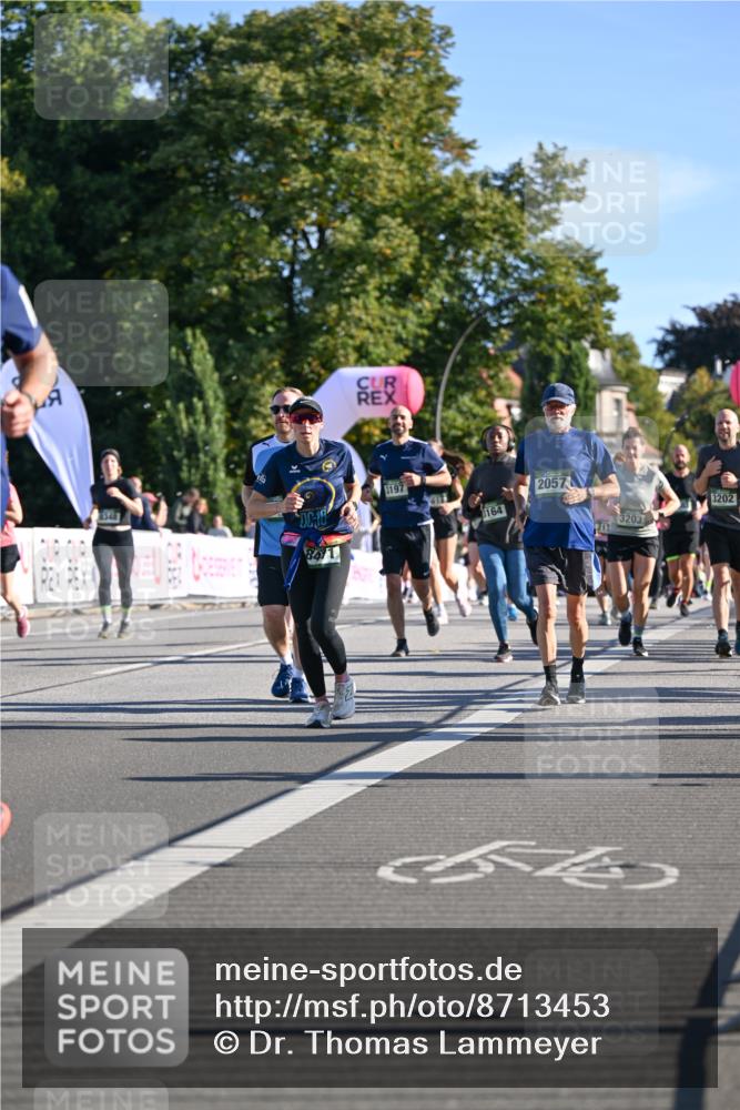 07.09.2025 - BARMER Alsterlauf Dr. Thomas Lammeyer http://msf.ph/oto/8713453 07.09.2025 09:44:59 Laufen 197, 84, 1, 164, 2057, 3203, 3202 meine-sportfotos.de