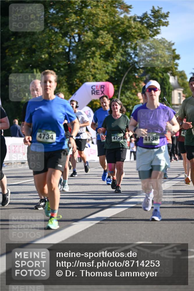 07.09.2025 - BARMER Alsterlauf Dr. Thomas Lammeyer http://msf.ph/oto/8714253 07.09.2025 09:47:17 Laufen 4734, 4725, 4136, 45 meine-sportfotos.de