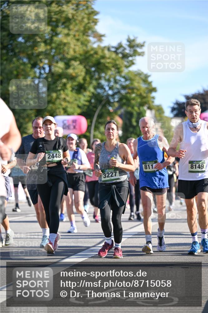 07.09.2025 - BARMER Alsterlauf Dr. Thomas Lammeyer http://msf.ph/oto/8715058 07.09.2025 09:49:38 Laufen 24, 2448, 3227, 811, 8149 meine-sportfotos.de