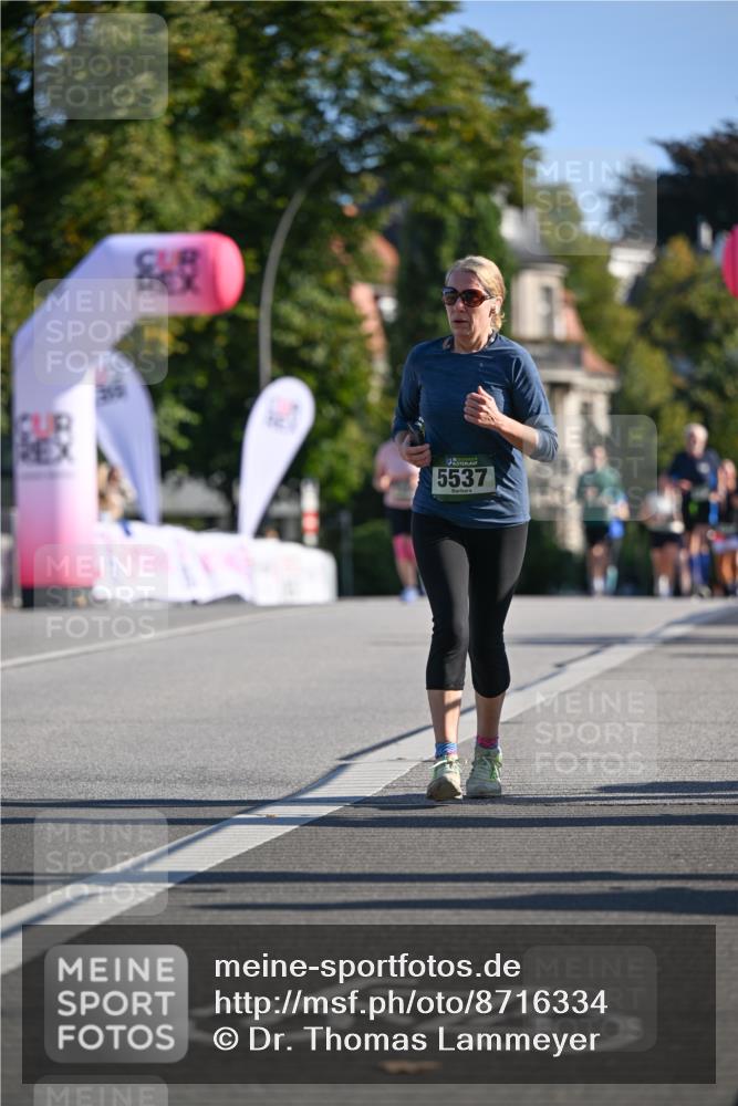 07.09.2025 - BARMER Alsterlauf Dr. Thomas Lammeyer http://msf.ph/oto/8716334 07.09.2025 09:54:36 Laufen 5537 meine-sportfotos.de