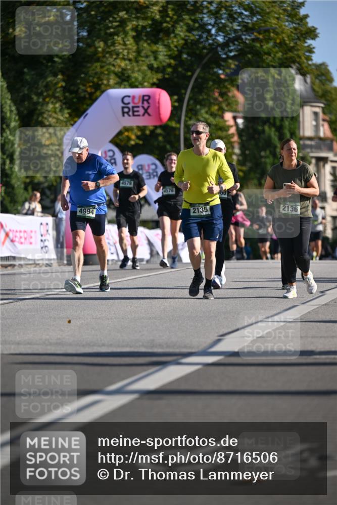 07.09.2025 - BARMER Alsterlauf Dr. Thomas Lammeyer http://msf.ph/oto/8716506 07.09.2025 09:55:25 Laufen 2366, 4994, 4579, 842, 4576, 2135, 2136, 4 meine-sportfotos.de