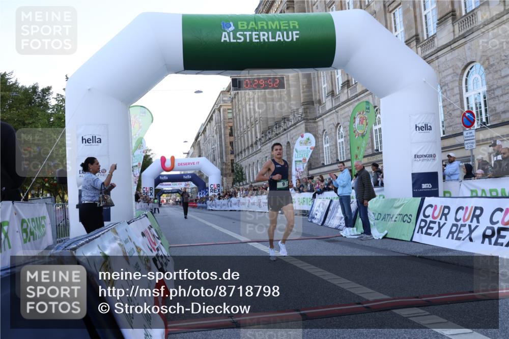 07.09.2025 - BARMER Alsterlauf Strokosch-Dieckow http://msf.ph/oto/8718798 07.09.2025 09:29:50 Ziel 9 meine-sportfotos.de