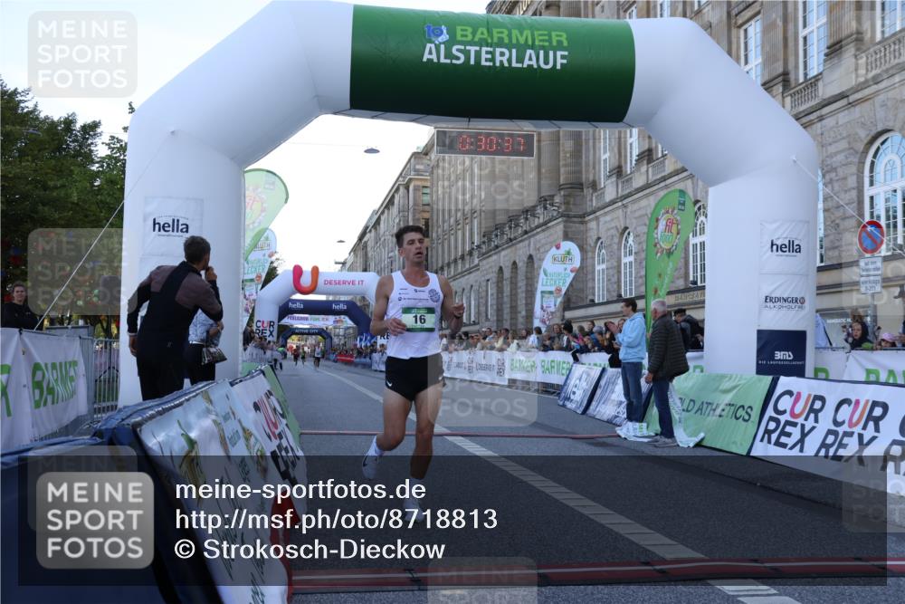 07.09.2025 - BARMER Alsterlauf Strokosch-Dieckow http://msf.ph/oto/8718813 07.09.2025 09:30:36 Ziel 16, 4969 meine-sportfotos.de