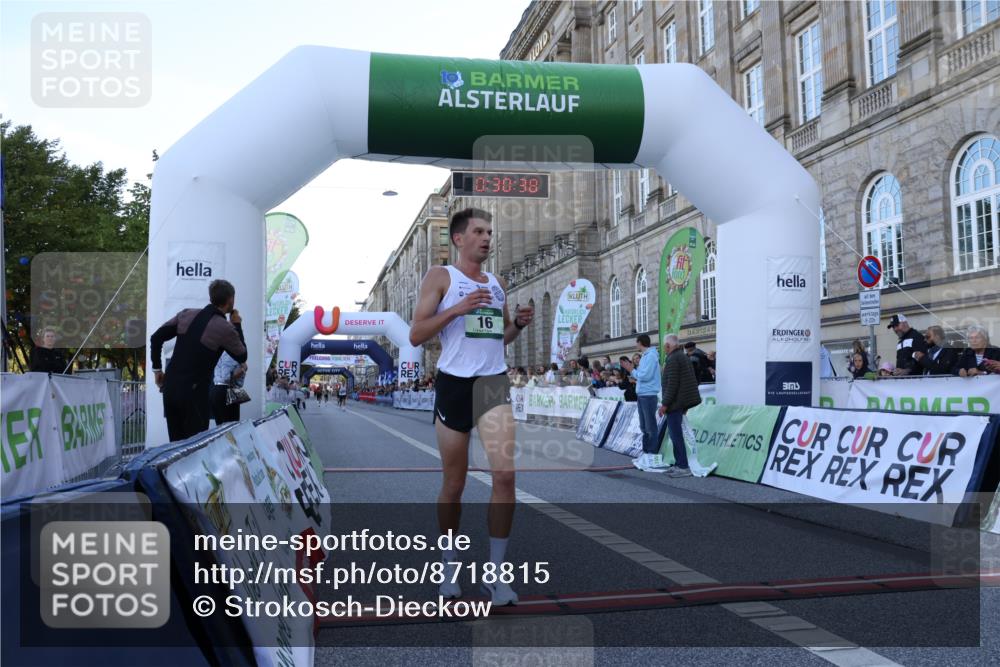 07.09.2025 - BARMER Alsterlauf Strokosch-Dieckow http://msf.ph/oto/8718815 07.09.2025 09:30:36 Ziel 16, 4969 meine-sportfotos.de