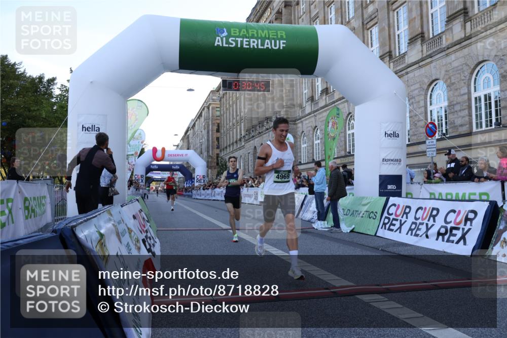07.09.2025 - BARMER Alsterlauf Strokosch-Dieckow http://msf.ph/oto/8718828 07.09.2025 09:30:44 Ziel 6, 8, 15, 4969 meine-sportfotos.de