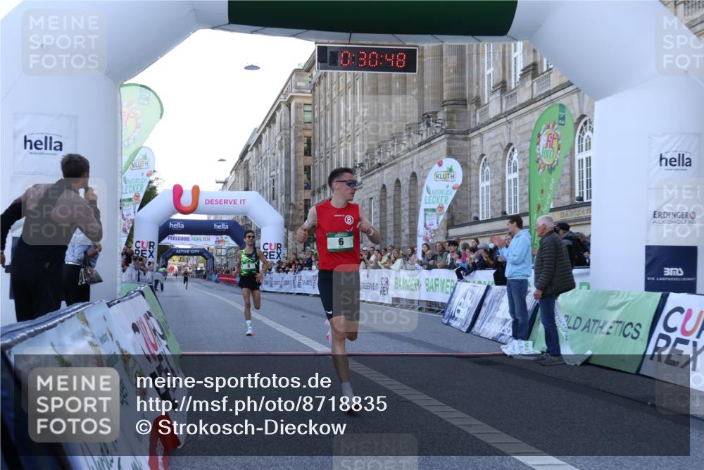 07.09.2025 - BARMER Alsterlauf Strokosch-Dieckow http://msf.ph/oto/8718835 07.09.2025 09:30:46 Ziel 6, 8, 15, 4969 meine-sportfotos.de