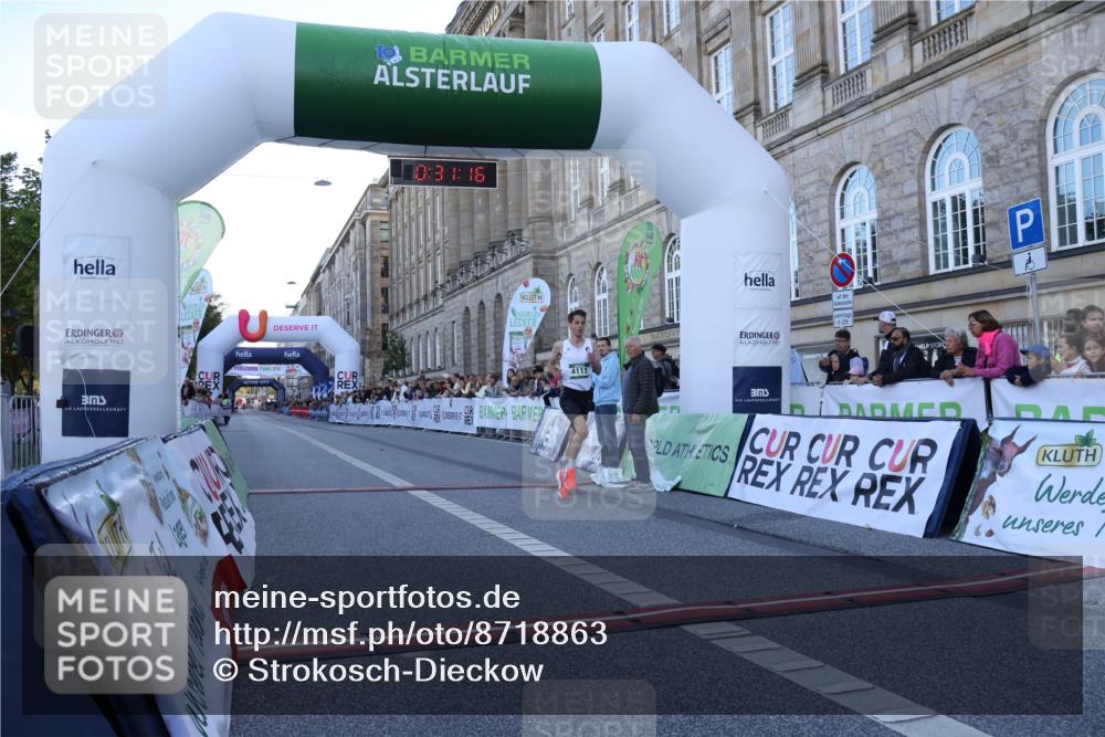 07.09.2025 - BARMER Alsterlauf Strokosch-Dieckow http://msf.ph/oto/8718863 07.09.2025 09:31:15 Ziel 4111 meine-sportfotos.de