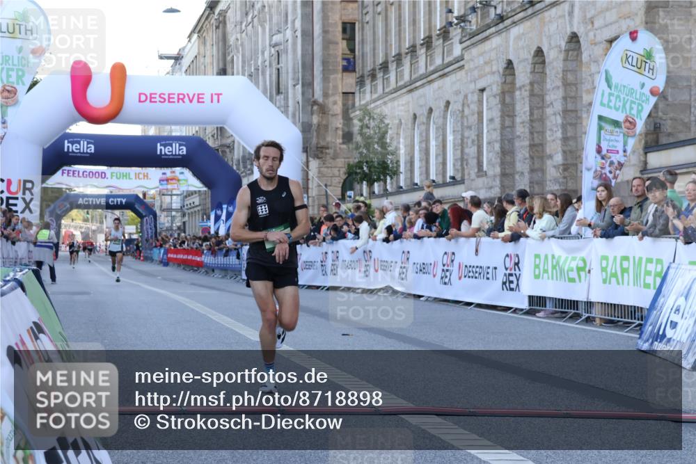 07.09.2025 - BARMER Alsterlauf Strokosch-Dieckow http://msf.ph/oto/8718898 07.09.2025 09:32:24 Ziel 17 meine-sportfotos.de
