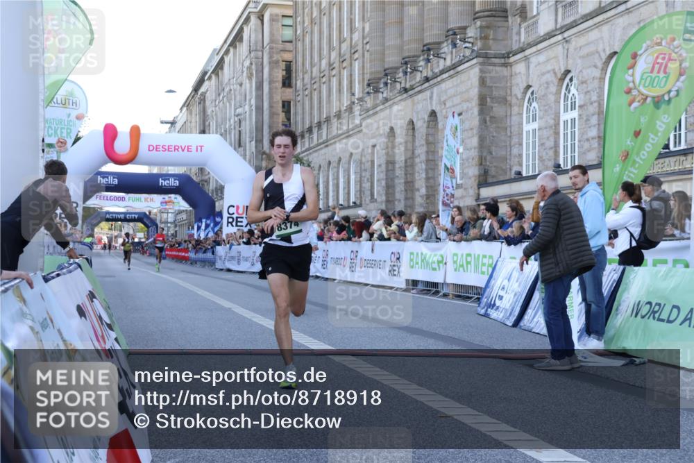 07.09.2025 - BARMER Alsterlauf Strokosch-Dieckow http://msf.ph/oto/8718918 07.09.2025 09:32:39 Ziel 8374 meine-sportfotos.de