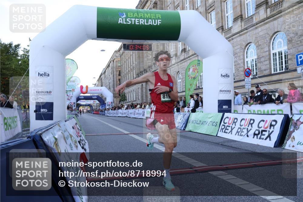 07.09.2025 - BARMER Alsterlauf Strokosch-Dieckow http://msf.ph/oto/8718994 07.09.2025 09:34:03 Ziel 5783, 8199 meine-sportfotos.de