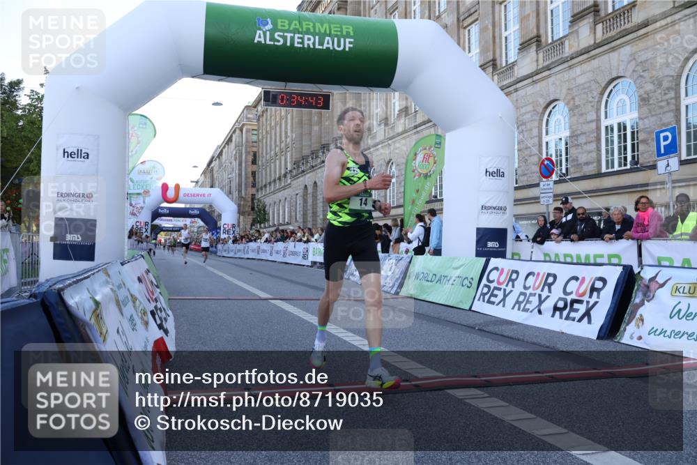07.09.2025 - BARMER Alsterlauf Strokosch-Dieckow http://msf.ph/oto/8719035 07.09.2025 09:34:42 Ziel 14, 23, 4586, 5396, 5826 meine-sportfotos.de